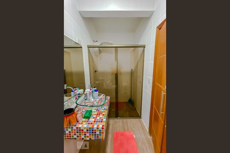 Casa à venda com 133m², 3 quartos e 2 vagasBanheiro