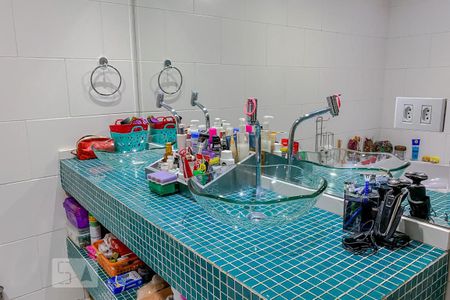 Casa à venda com 133m², 3 quartos e 2 vagasDetalhe Banheiro da Suite