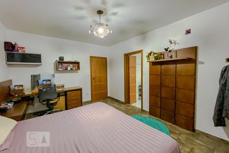 Casa à venda com 133m², 3 quartos e 2 vagasSuite