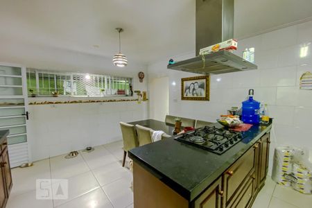 Casa à venda com 133m², 3 quartos e 2 vagasCozinha