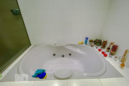 Casa à venda com 133m², 3 quartos e 2 vagasDetalhe Banheiro da Suite