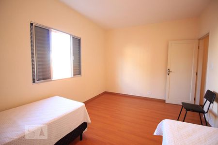 Casa à venda com 164m², 3 quartos e 5 vagasQuarto 1