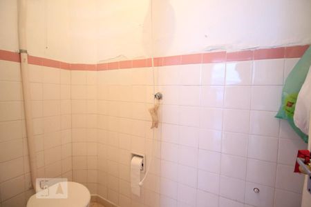 Casa à venda com 164m², 3 quartos e 5 vagasEdícula - Banheiro de serviço