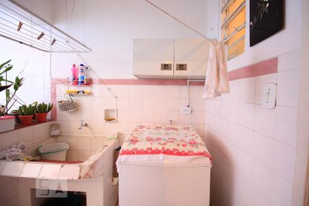 Casa à venda com 164m², 3 quartos e 5 vagasLavanderia