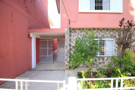 Casa à venda com 164m², 3 quartos e 5 vagasEntrada