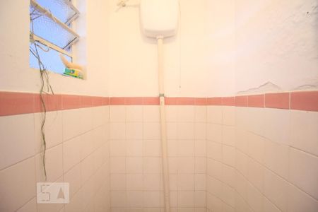 Casa à venda com 164m², 3 quartos e 5 vagasEdícula - Banheiro de serviço