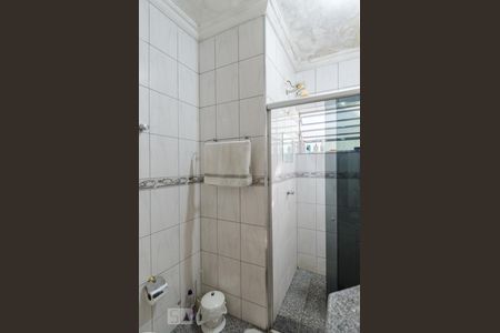 Casa à venda com 197m², 3 quartos e 2 vagas Casa à venda com 197m², 3 quartos e 2 vagasBanheiro