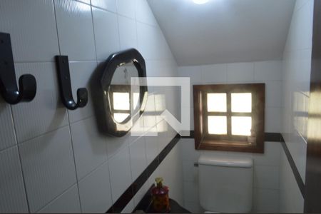 Casa de condomínio à venda com 364m², 3 quartos e 2 vagas Casa de condomínio à venda com 364m², 3 quartos e 2 vagasBanheiro Social