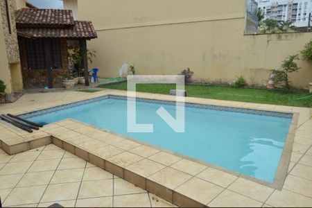 Casa de condomínio à venda com 364m², 3 quartos e 2 vagas Casa de condomínio à venda com 364m², 3 quartos e 2 vagasÁrea comum