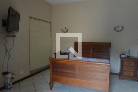 Casa de condomínio à venda com 364m², 3 quartos e 2 vagas Casa de condomínio à venda com 364m², 3 quartos e 2 vagasQuarto 2