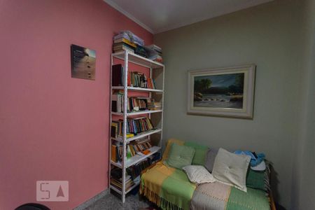 Apartamento à venda com 120m², 3 quartos e 2 vagas Apartamento à venda com 120m², 3 quartos e 2 vagasQuarto de Serviço