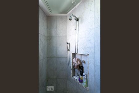 Apartamento à venda com 120m², 3 quartos e 2 vagas Apartamento à venda com 120m², 3 quartos e 2 vagasBanheiro da Suíte