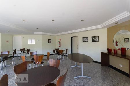 Apartamento à venda com 120m², 3 quartos e 2 vagas Apartamento à venda com 120m², 3 quartos e 2 vagasSalão de Festas
