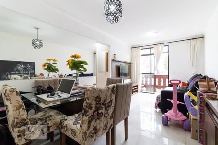 Sala de apartamento para alugar com 2 quartos, 65m² em Jardim Santa Cruz (sacomã), São Paulo