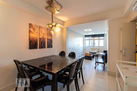 Sala de apartamento para alugar com 2 quartos, 70m² em Pinheiros, São Paulo