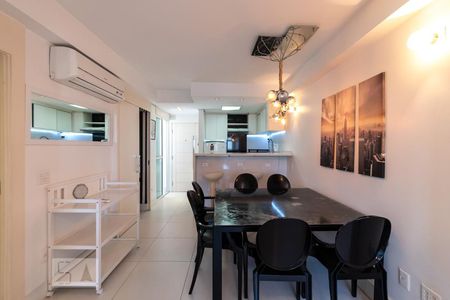 Sala de apartamento para alugar com 2 quartos, 70m² em Pinheiros, São Paulo