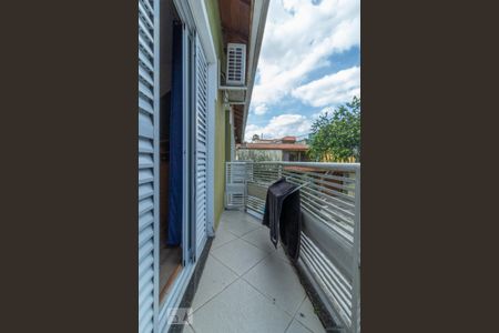 Casa à venda com 220m², 3 quartos e 3 vagas Casa à venda com 220m², 3 quartos e 3 vagasVaranda da Suíte 2