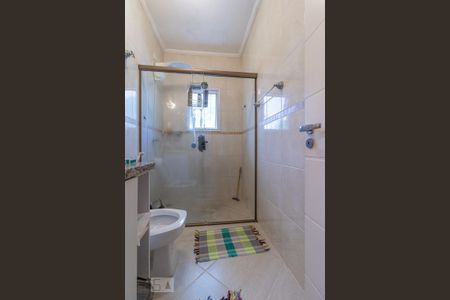 Casa à venda com 220m², 3 quartos e 3 vagas Casa à venda com 220m², 3 quartos e 3 vagasBanheiro da Suíte 2