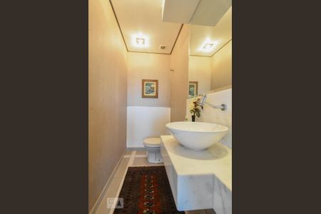 Lavabo de apartamento para alugar com 2 quartos, 216m² em Cidade Monções, São Paulo