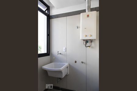 Apartamento para alugar com 106m², 3 quartos e 2 vagas Apartamento para alugar com 106m², 3 quartos e 2 vagasÁrea de serviço