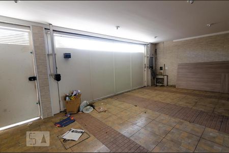 Casa à venda com 210m², 3 quartos e 2 vagas Casa à venda com 210m², 3 quartos e 2 vagasGaragem