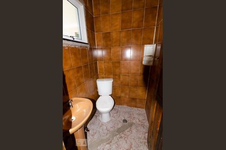 Casa à venda com 210m², 3 quartos e 2 vagas Casa à venda com 210m², 3 quartos e 2 vagasBanheiro suite 3