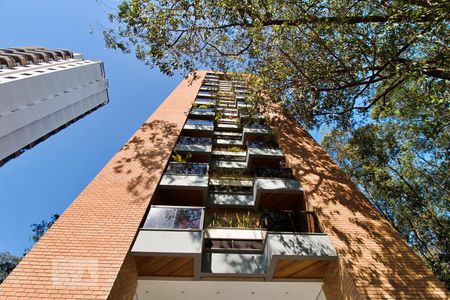 Apartamento para alugar com 197m², 4 quartos e 3 vagasFachada