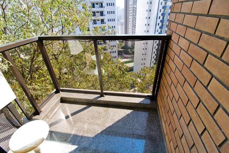 Apartamento para alugar com 197m², 4 quartos e 3 vagasVaranda da Suíte 1