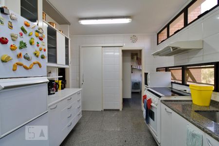 Apartamento para alugar com 197m², 4 quartos e 3 vagasCozinha