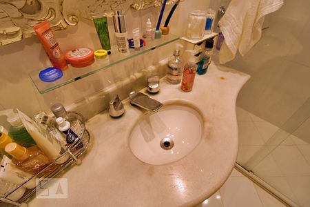 Apartamento para alugar com 197m², 4 quartos e 3 vagasBanheiro da Suíte 3