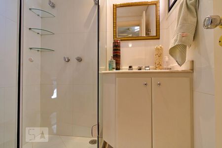 Apartamento para alugar com 197m², 4 quartos e 3 vagasBanheiro da Suíte 2