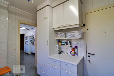 Apartamento para alugar com 197m², 4 quartos e 3 vagasÁrea de Serviço