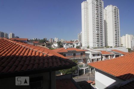 Casa à venda com 205m², 4 quartos e 3 vagasVista da suíte 1