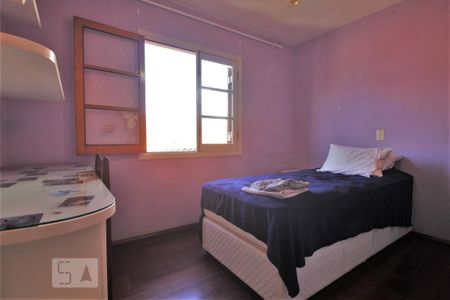 Casa à venda com 205m², 4 quartos e 3 vagasSuíte 2