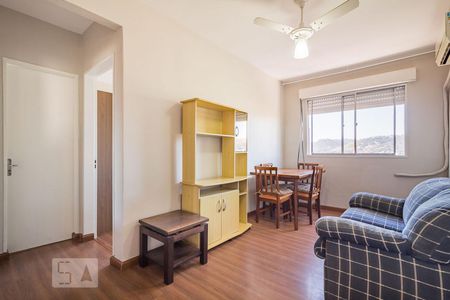 Sala de apartamento para alugar com 1 quarto, 44m² em Santa Tereza, Porto Alegre