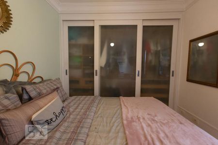 Quarto 1 de apartamento para alugar com 2 quartos, 66m² em Vila Olímpia, São Paulo