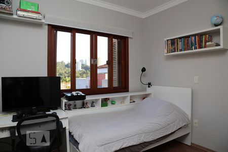 Casa à venda com 385m², 4 quartos e 6 vagasSuíte 3 