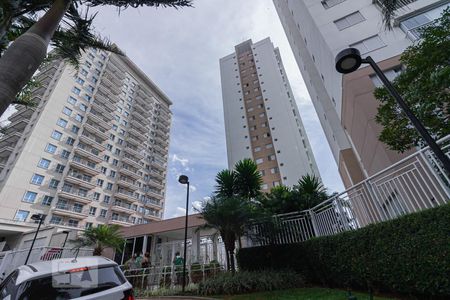 Apartamento à venda com 79m², 2 quartos e 2 vagas Apartamento à venda com 79m², 2 quartos e 2 vagasFachada