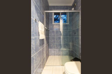 Casa à venda com 450m², 4 quartos e 4 vagas Casa à venda com 450m², 4 quartos e 4 vagasBanheiro do Salão de Festas