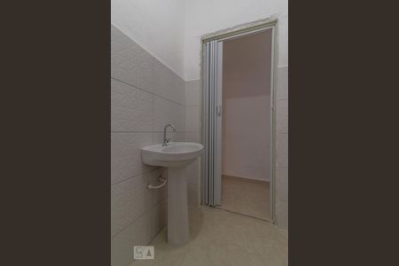 Banheiro de casa para alugar com 1 quarto, 35m² em Vila Dom Pedro Ii, São Paulo