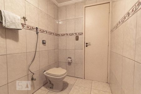 Apartamento à venda com 74m², 3 quartos e 1 vaga Apartamento à venda com 74m², 3 quartos e 1 vagaBanheiro