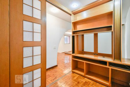 Sala de TV de apartamento para alugar com 3 quartos, 106m² em Pinheiros, São Paulo
