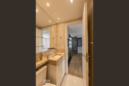 Studio à venda com 35m², 1 quarto e sem vaga Studio à venda com 35m², 1 quarto e sem vagaBanheiro Social