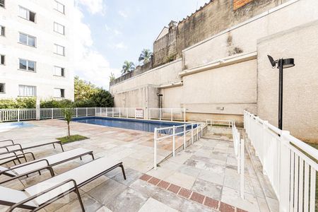 Studio à venda com 35m², 1 quarto e sem vaga Studio à venda com 35m², 1 quarto e sem vagaPiscina