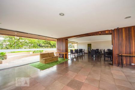 Apartamento à venda com 136m², 3 quartos e 1 vaga Apartamento à venda com 136m², 3 quartos e 1 vagaÁrea comum - Salão de festas