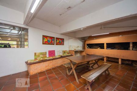 Apartamento à venda com 136m², 3 quartos e 1 vaga Apartamento à venda com 136m², 3 quartos e 1 vagaÁrea comum - Churrasqueira