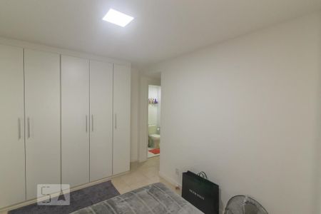Apartamento à venda com 70m², 3 quartos e 1 vaga Apartamento à venda com 70m², 3 quartos e 1 vagaSuíte