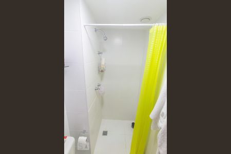 Apartamento à venda com 70m², 3 quartos e 1 vaga Apartamento à venda com 70m², 3 quartos e 1 vagaBanheiro da Suíte