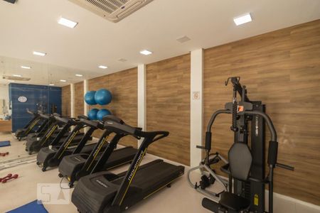 Apartamento à venda com 70m², 3 quartos e 1 vaga Apartamento à venda com 70m², 3 quartos e 1 vagaÁrea Comum - Academia