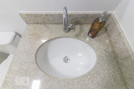 Apartamento à venda com 70m², 3 quartos e 1 vaga Apartamento à venda com 70m², 3 quartos e 1 vagaBanheiro 2